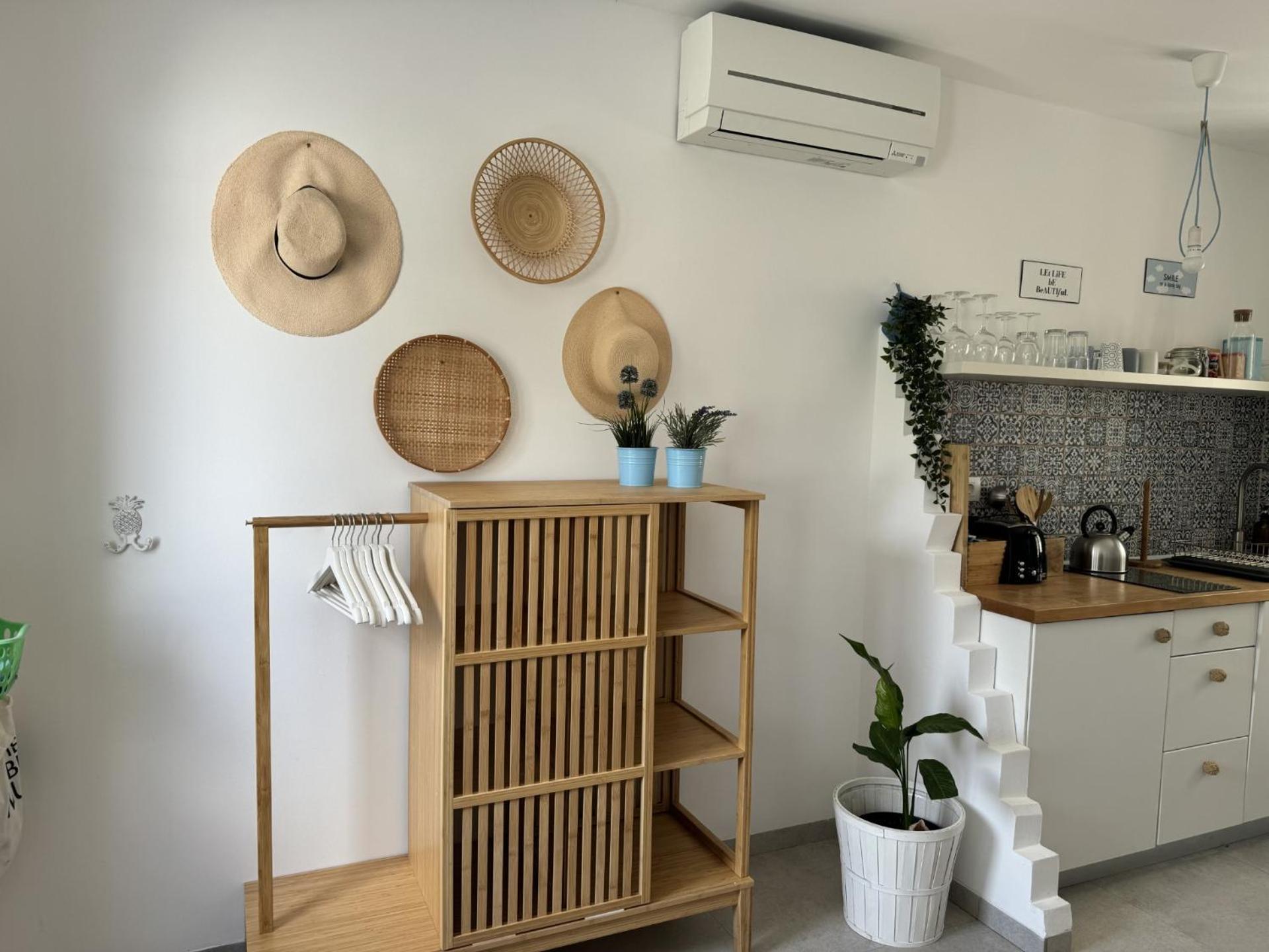 Apartment On The Sunny Side กอร์จูลา ภายนอก รูปภาพ